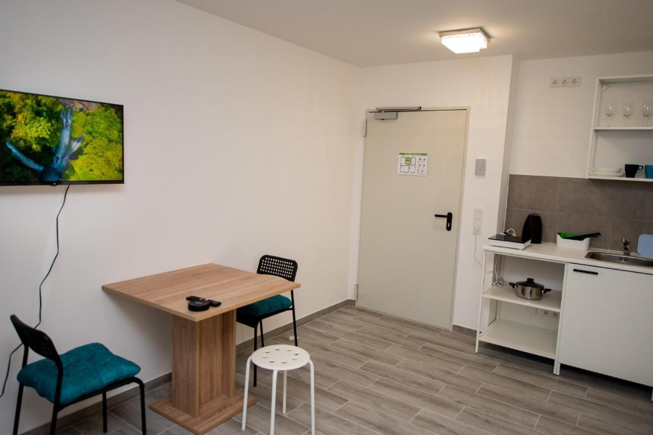 Modern Living Studio Kueche Netflix Inklusive Top Lage Nürnberg Dış mekan fotoğraf