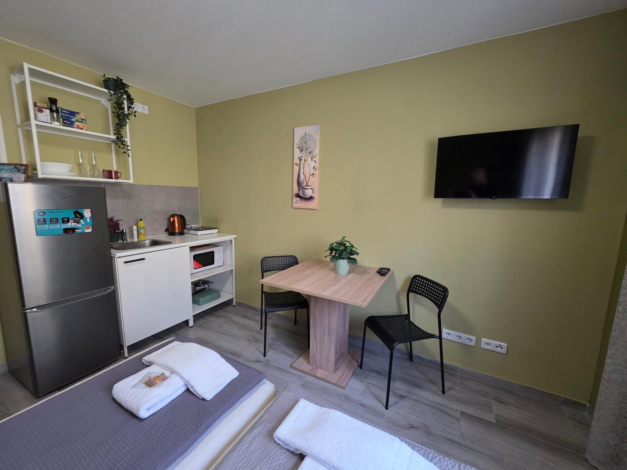 Modern Living Studio Kueche Netflix Inklusive Top Lage Nürnberg Oda fotoğraf
